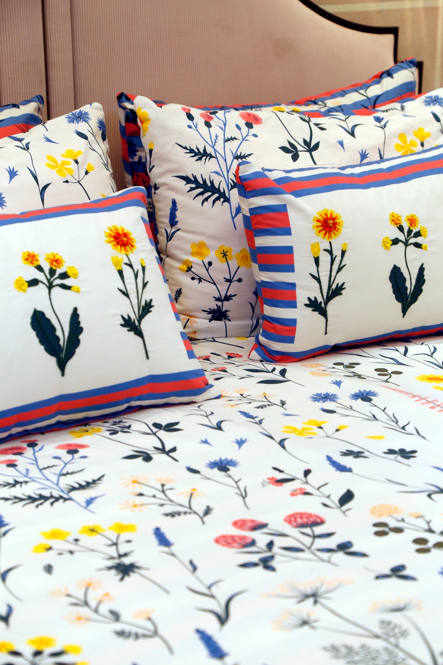 FLORAL WHISPER (  king size reversible bedcover with2-pillow covers,1 cushion cover)