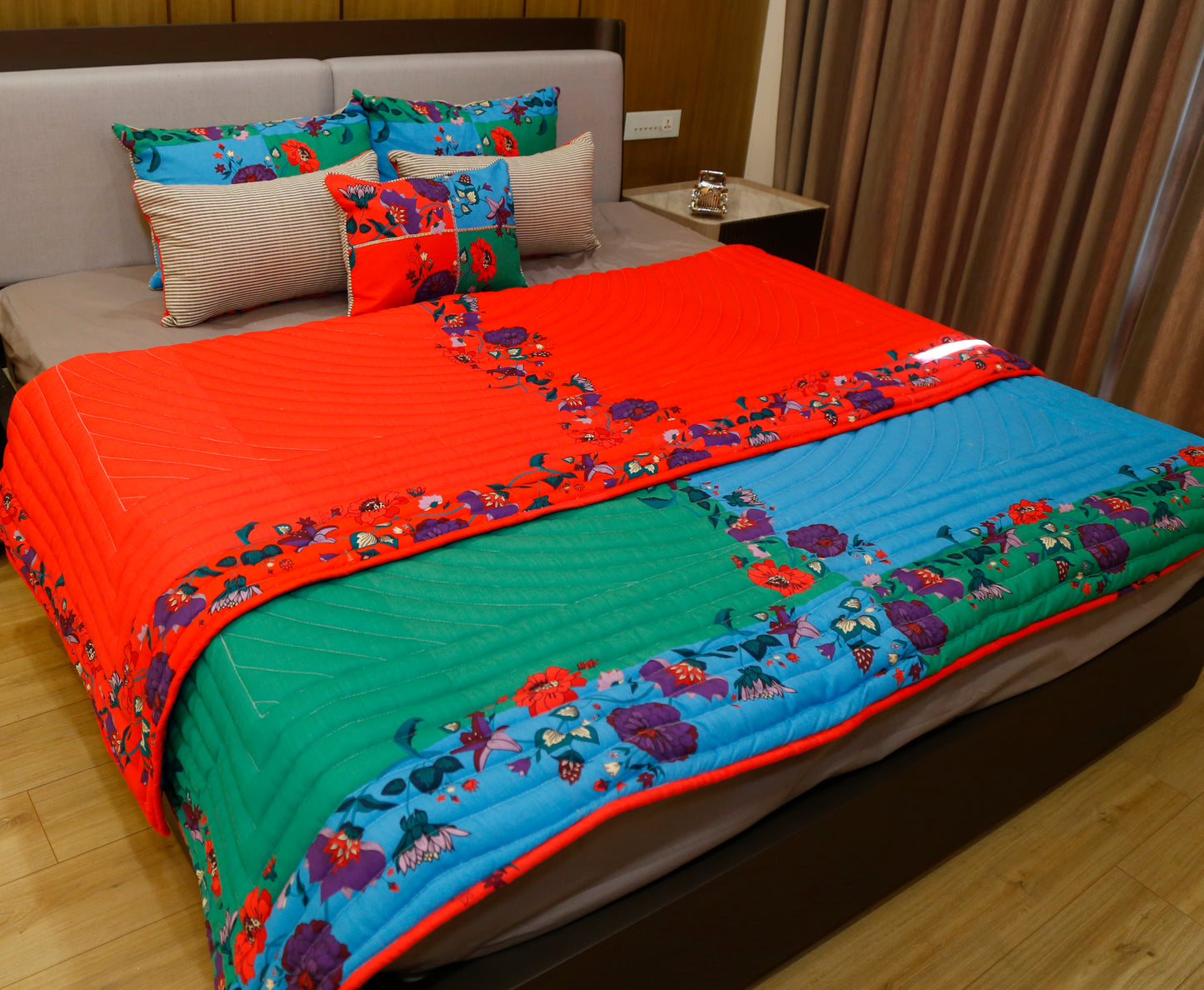 KIMONO (  king size reversible bedcover with2-pillow covers,1 cushion cover)