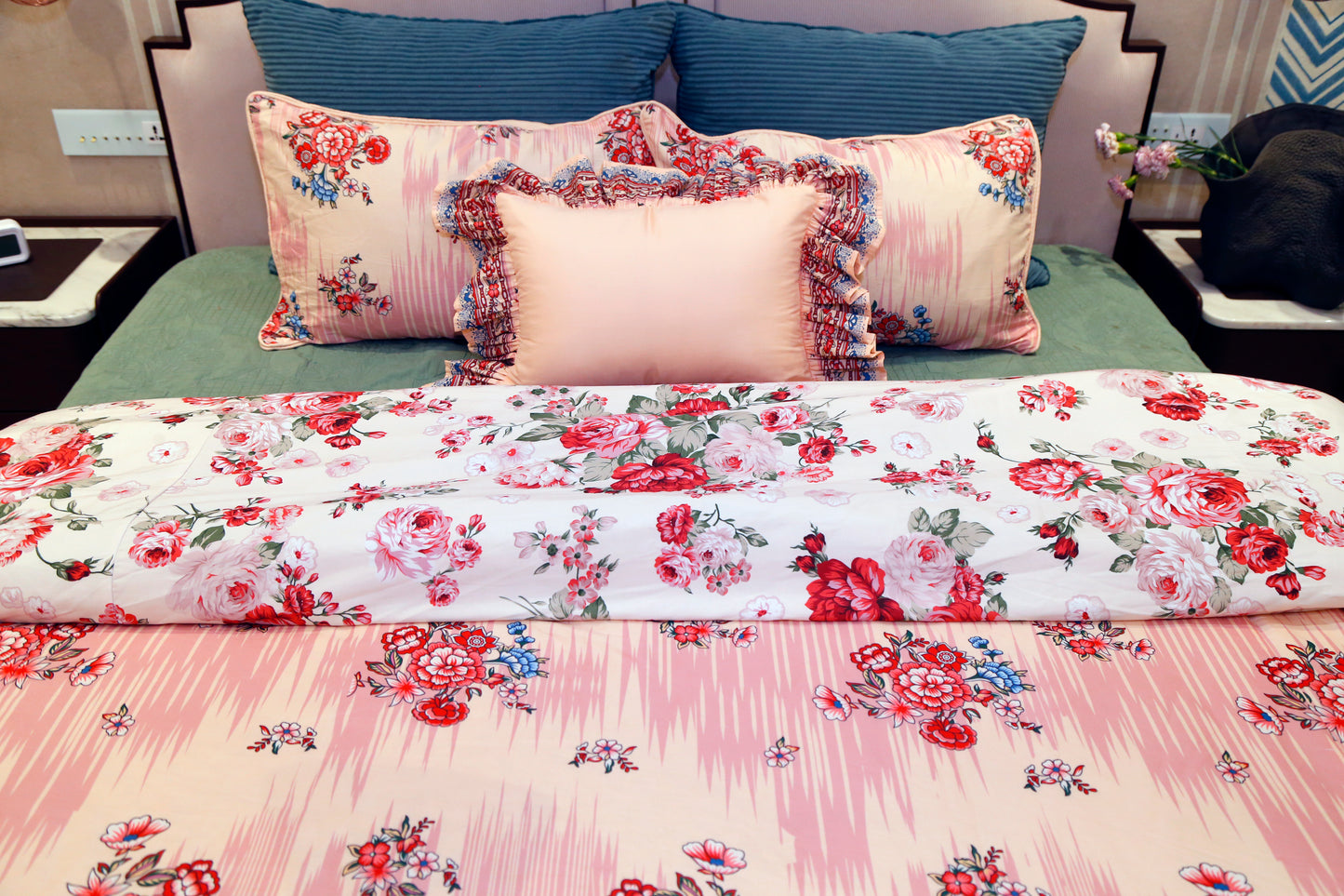 ROSE BED (  reversable DUVET COVER 80X100", with 4-pillow covers AND 1 CUSHION COVER )