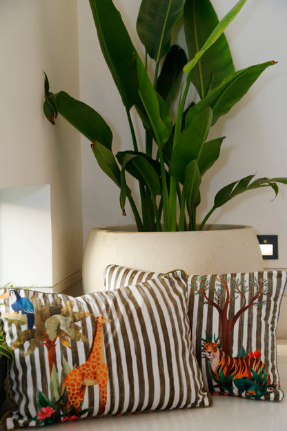 Ebony Frost Giraffe & Toucan Cushion — 14x20"